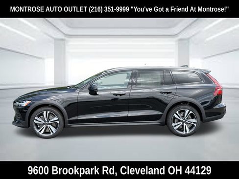 New 2026 Volvo V60 B5 Cross Country Plus w/ Protection Package Premier AWD/4WD image 2