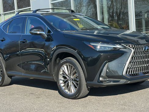 Used 2023 Lexus NX 350 AWD w/ Luxury Package image 2