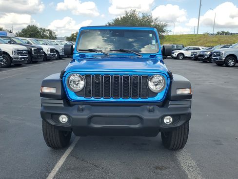 Used 2024 Jeep Wrangler Sport S image 2