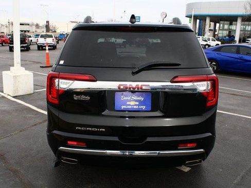 Used 2023 GMC Acadia Denali image 9