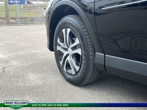 Used 2018 Toyota RAV4 LE image 28