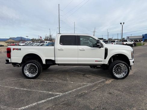 Used 2025 Ford F350 Platinum w/ FX4 Off-Road Package AWD/4WD image 6