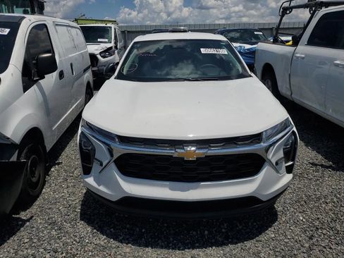Used 2025 Chevrolet Trax LS w/ Driver Confidence Package FWD image 5