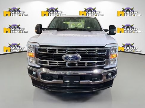 Used 2023 Ford F250 XLT w/ FX4 Off-Road Package AWD/4WD image 2