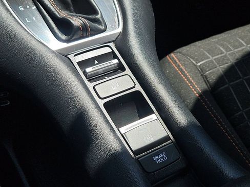 Certified 2024 Honda HR-V Sport image 16