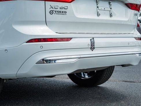 Certified 2023 Volvo XC60 B5 Plus w/ Climate Package AWD/4WD image 7