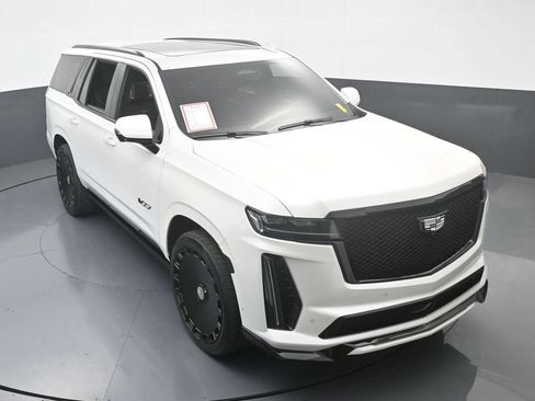 Used 2023 Cadillac Escalade V AWD/4WD image 84