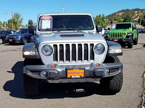 Used 2023 Jeep Gladiator Mojave image 3