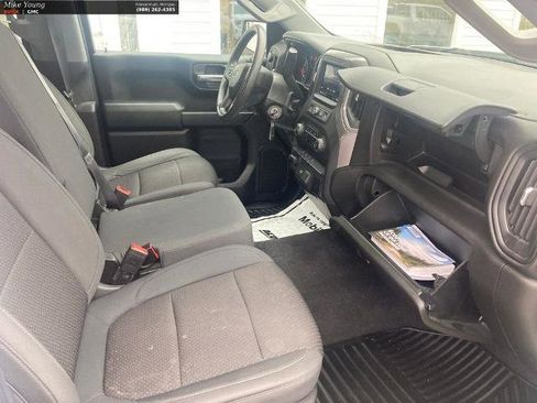 Used 2020 Chevrolet Silverado 1500 Custom Trail Boss w/ Custom Convenience Package AWD/4WD image 28