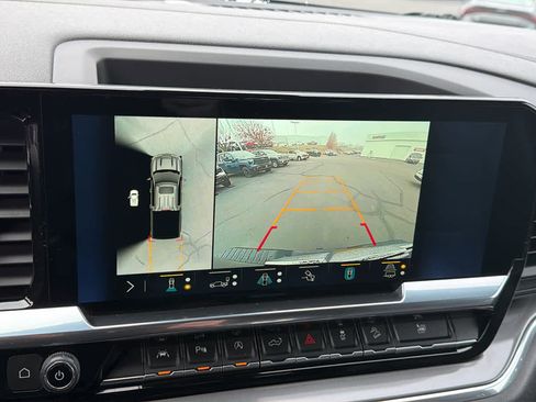 Used 2023 Chevrolet Silverado 1500 High Country w/ Technology Package image 16