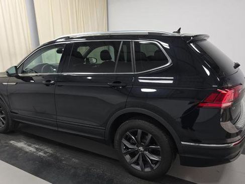 Used 2023 Volkswagen Tiguan SE image 7