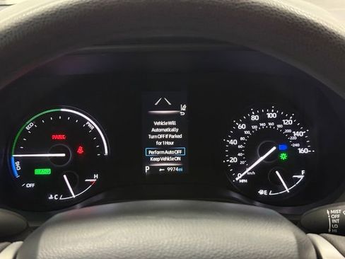 Used 2021 Toyota Sienna LE FWD image 16