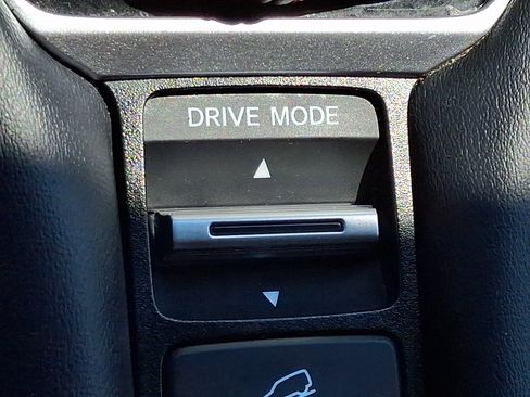 Used 2025 Honda HR-V Sport image 26