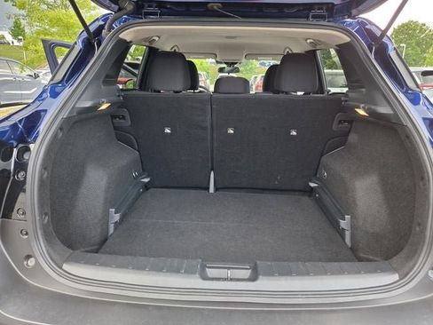 Used 2025 Nissan Kicks SV FWD image 37