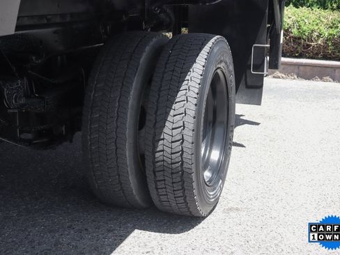 Used 2017 Ford F550 2WD Crew Cab Super Duty image 38