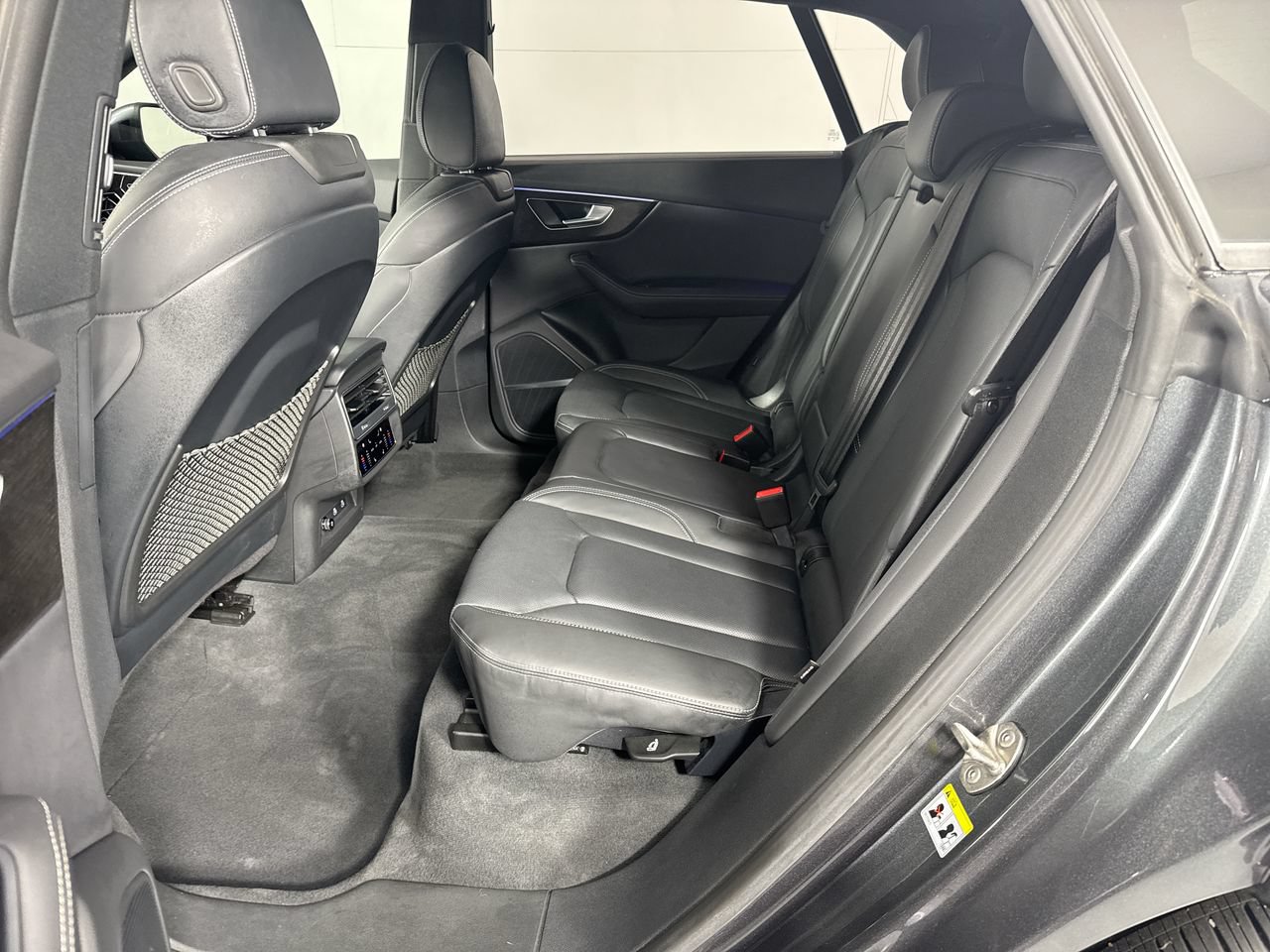 Used 2024 Audi Q8 Prestige w/ Prestige Package AWD/4WD image 29