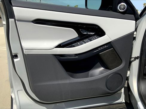 New 2026 Land Rover Range Rover Evoque S image 11