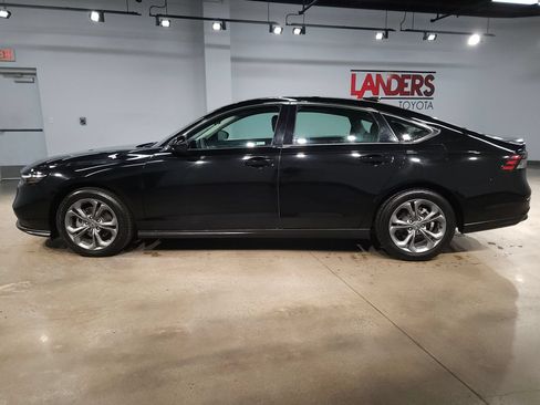 Used 2024 Honda Accord EX image 4