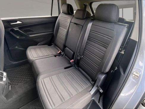 Used 2024 Volkswagen Tiguan S image 21