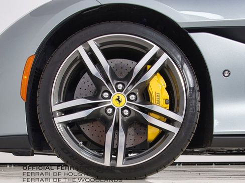 Used 2019 Ferrari Portofino image 15