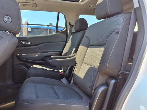 Used 2022 GMC Acadia SLE w/ Driver Convenience Package image 20