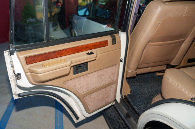 Used 1995 Land Rover Range Rover Classic AWD/4WD image 25