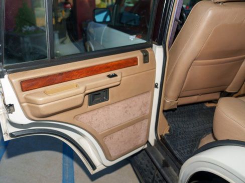 Used 1995 Land Rover Range Rover Classic image 25