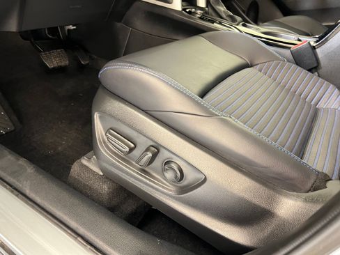 Used 2024 Toyota Corolla Cross XSE image 13