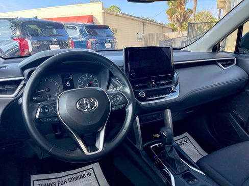 Used 2023 Toyota Corolla Cross LE image 13