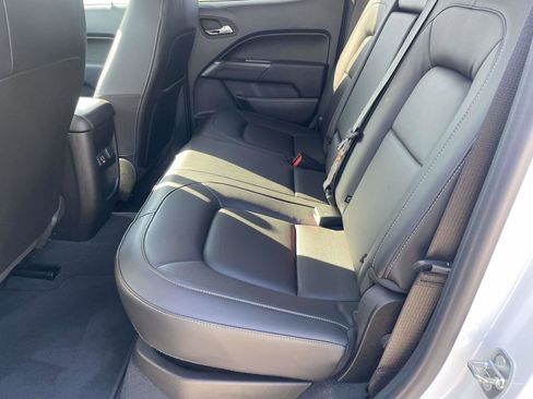 Used 2022 Chevrolet Colorado LT w/ Luxury Package AWD/4WD image 11