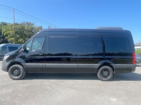 New 2025 Mercedes-Benz Sprinter 2500 image 3