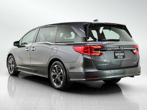 Used 2022 Honda Odyssey Elite image 3