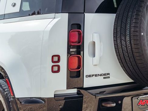 Used 2022 Land Rover Defender 110 X-Dynamic HSE image 56