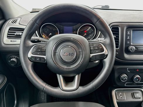 Used 2018 Jeep Compass Sport FWD image 17