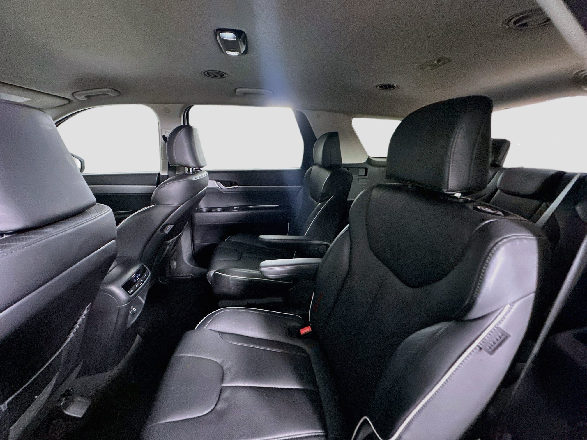 Used 2025 Hyundai Palisade SEL FWD image 28