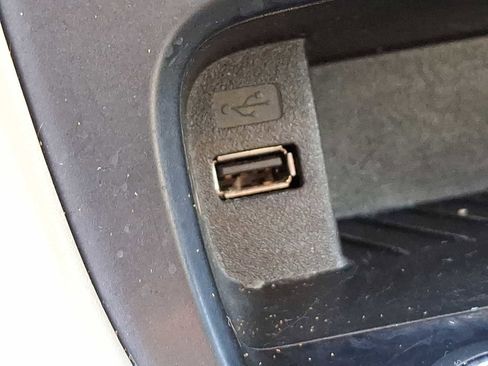 Used 2017 Ford Focus SE image 24