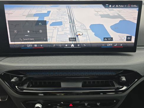 New 2026 BMW 330i Sedan w/ M Sport Package image 18