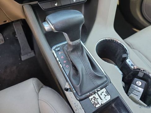 Used 2019 Kia Sportage EX FWD image 25