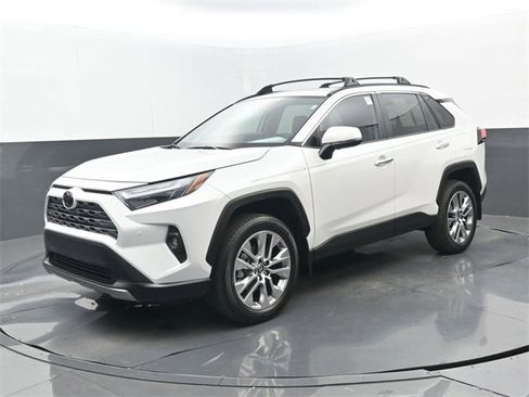 Used 2024 Toyota RAV4 Limited image 24