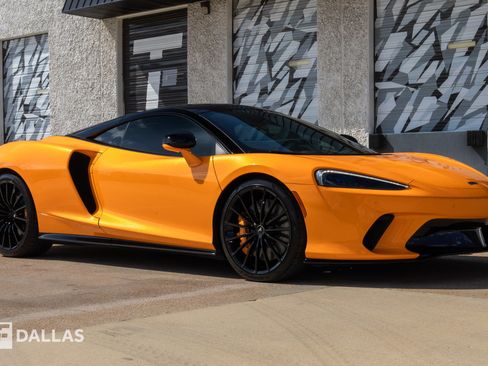 Used 2023 McLaren GT image 19