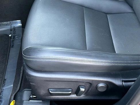 Used 2025 Lexus IS 300 w/ Premium Package image 15