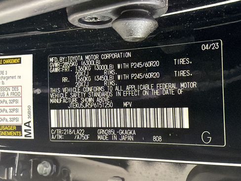 Used 2023 Toyota 4Runner Limited AWD/4WD image 23