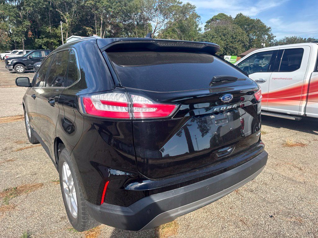 Used 2023 Ford Edge SEL w/ Convenience Package AWD/4WD image 4