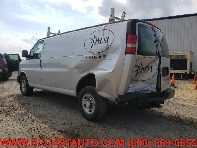 Used 2016 Chevrolet Express 2500 RWD image 4