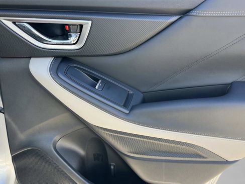 Used 2022 Subaru Forester Limited image 35