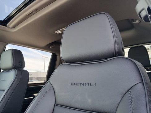 New 2026 GMC Sierra 3500 Denali w/ Denali Reserve Package AWD/4WD image 30