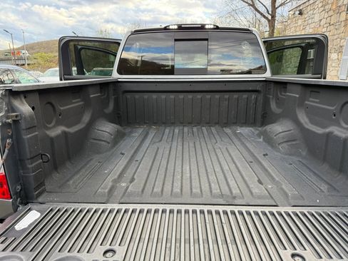 Used 2019 Nissan Titan PRO-4X image 26