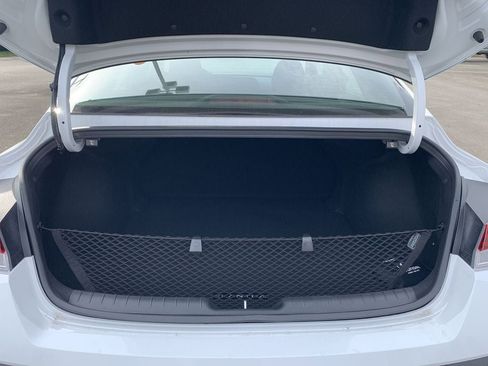 New 2025 Hyundai Elantra SEL image 39