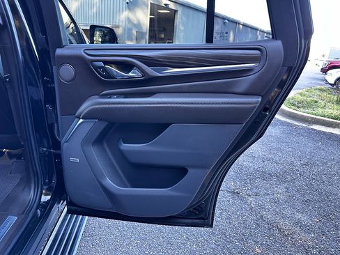 Used 2021 GMC Yukon Denali w/ Denali Ultimate Package image 24