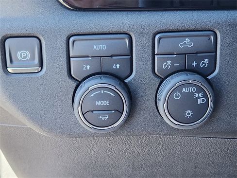 Used 2025 Chevrolet Silverado 1500 LT w/ Protection Package image 35